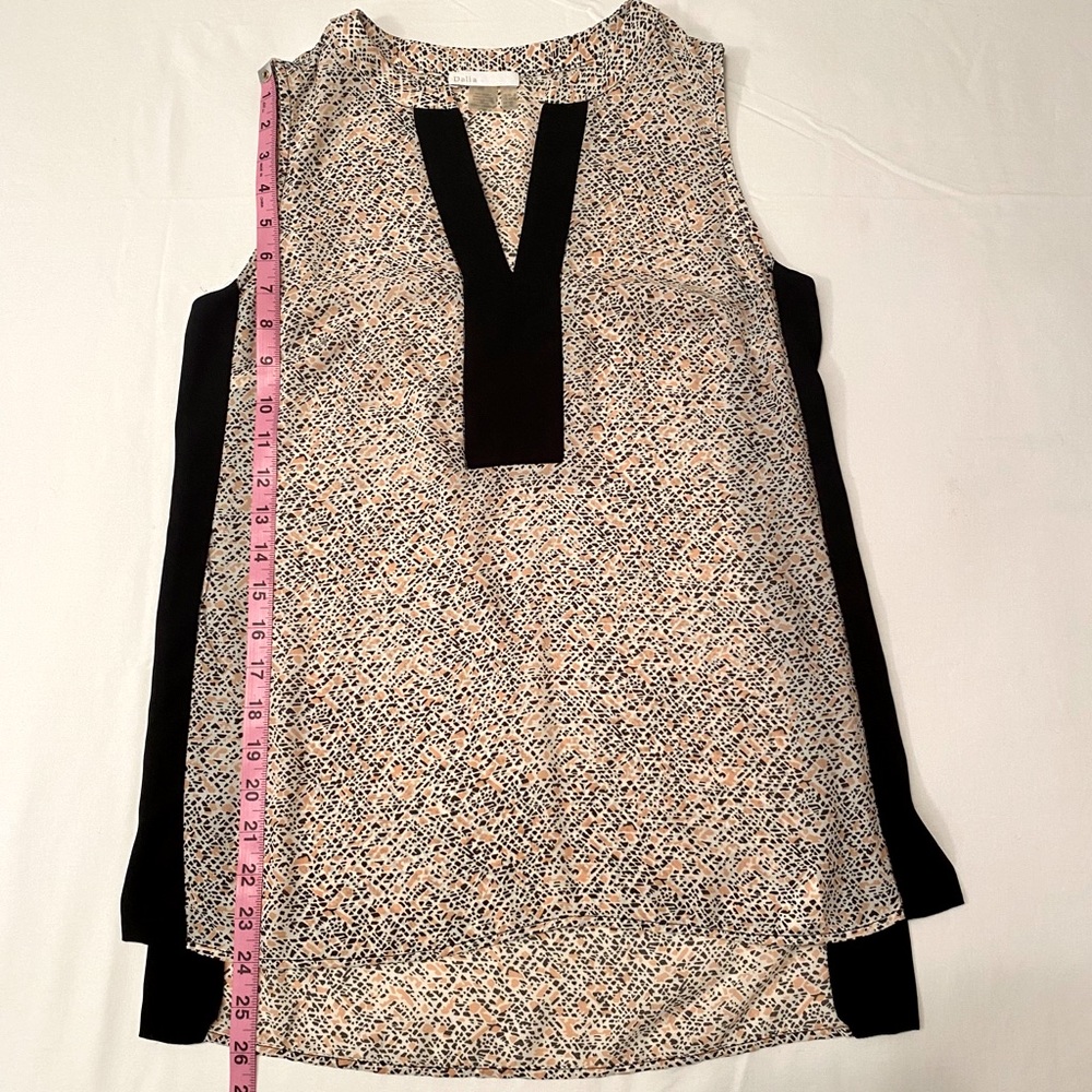 Dalia V Neck Shirt with Pink & Black Pattern